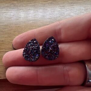 stud earrings
